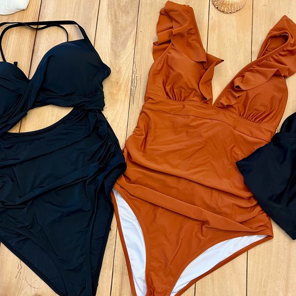 3 One Piece Suits: Black Cut Out Pin Up, Rust Ruffle, Black Low Back ➕ Sarong - Picture 1 of 11